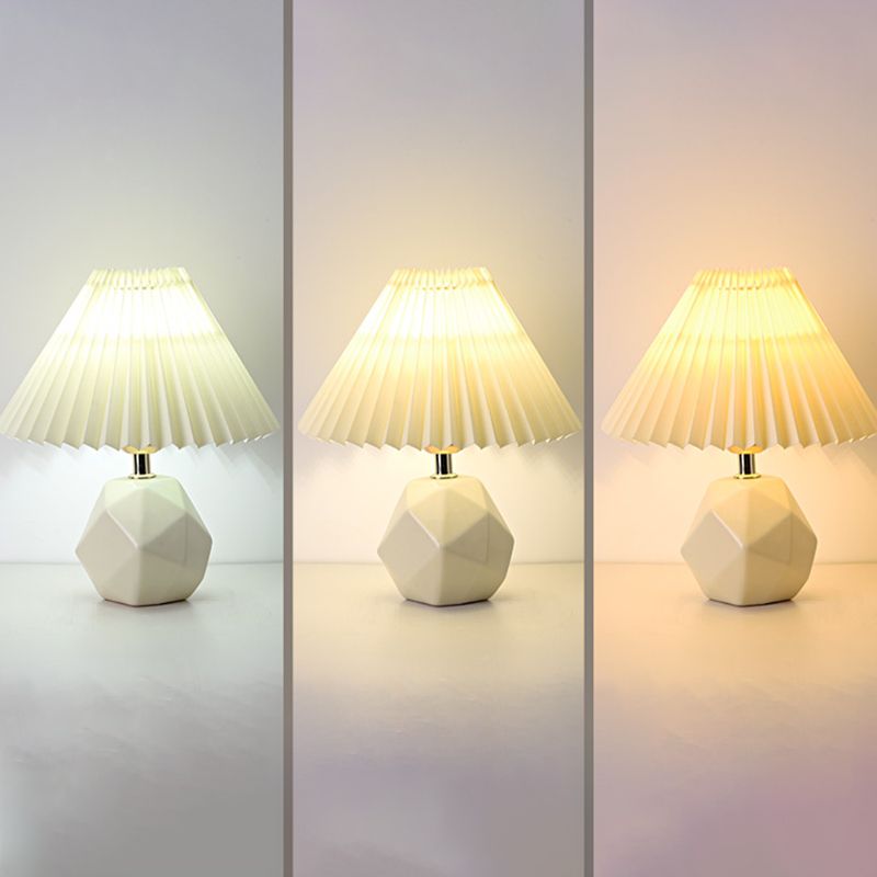 Modern Simple Table Lamp Ceramics Base Colorful Bulb Table Light for Living Room