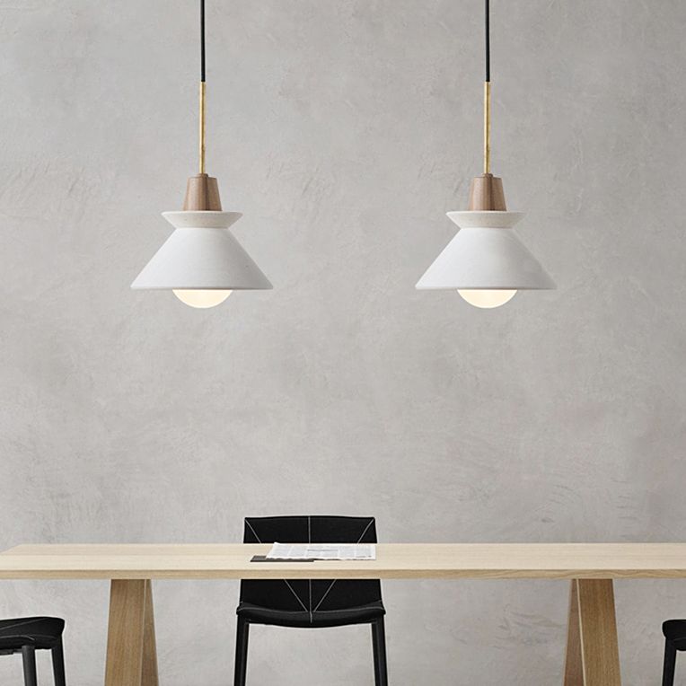 Luminaire pendentif conique blanc