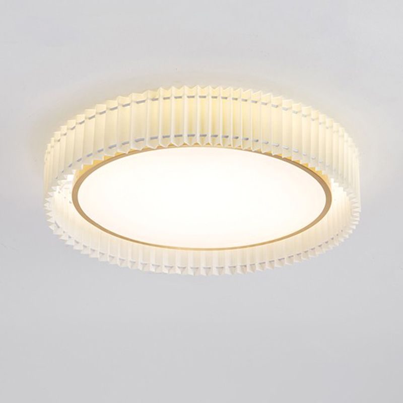 Modern Metal Flush Mount Circle Shape Ceiling Light with Fabric Shade for Living Room