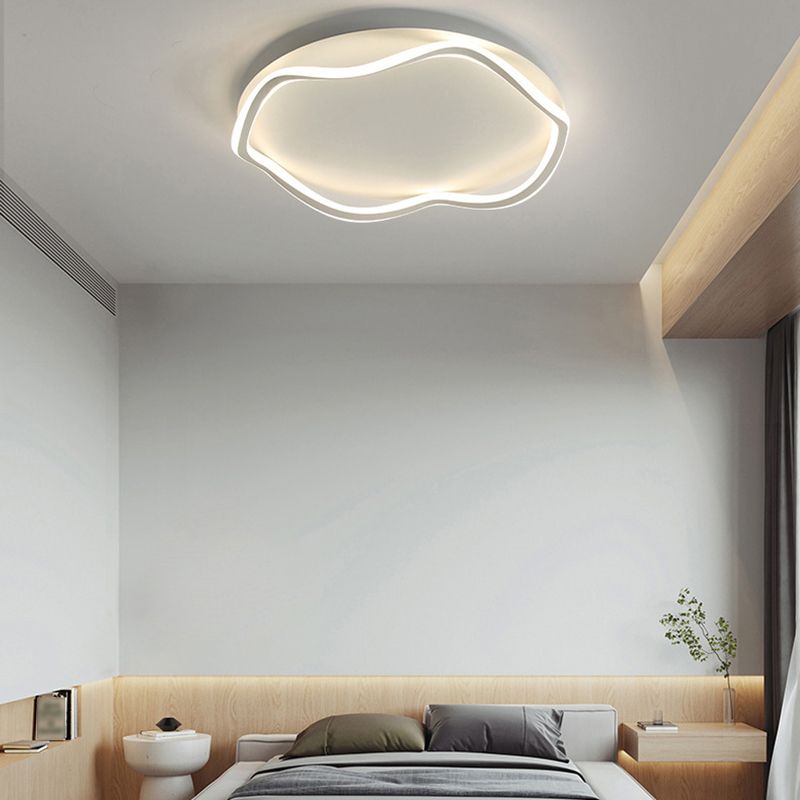 Metal Geometric Shape Flush Ceiling Light Modern Style 1 Light Flush Mount Light Fixture