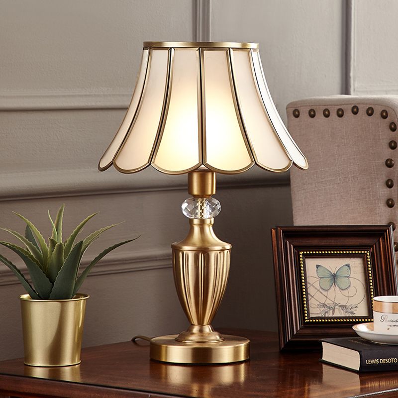 Colonial Gold Table Lamp Scalloped/Flared 1 Light Colonialism Night Lighting with Metal Base for Bedroom