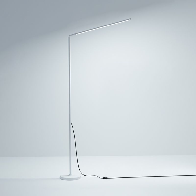 1-Light Linear Floor Lamp Contemporary Style Metal Floor Light for Bedroom