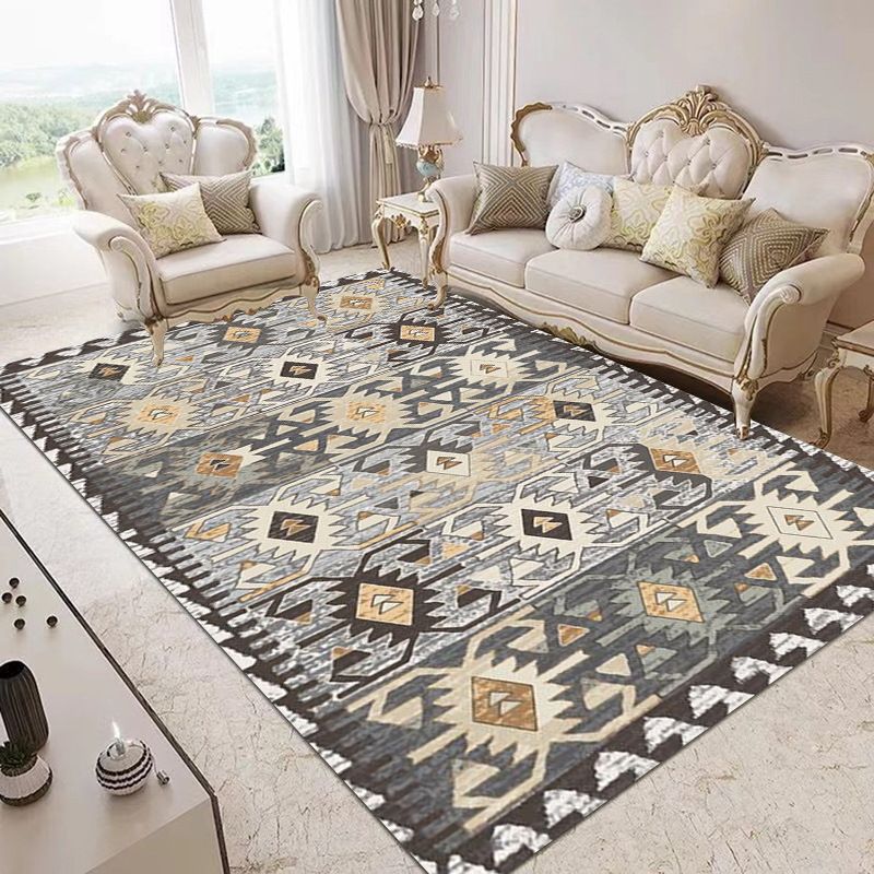 Classic Native American Rug Distinctive Polyester Area Carpet Non-Slip Backing Rug for Living Room