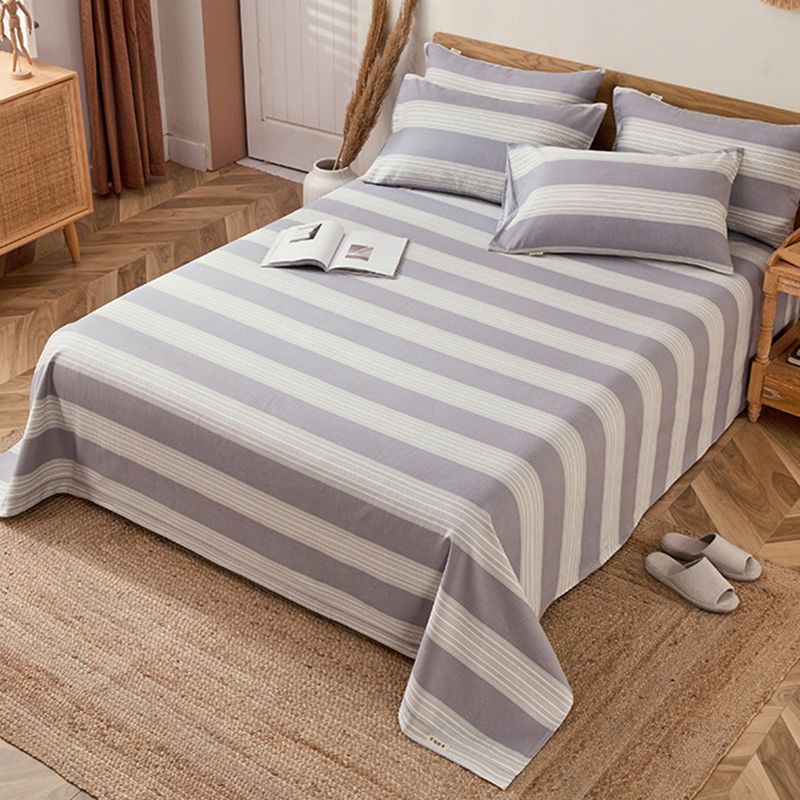 Trendy 100 Cotton Bed Sheet Striped Pattern Non-Pilling Fade Resistant Bed Sheet