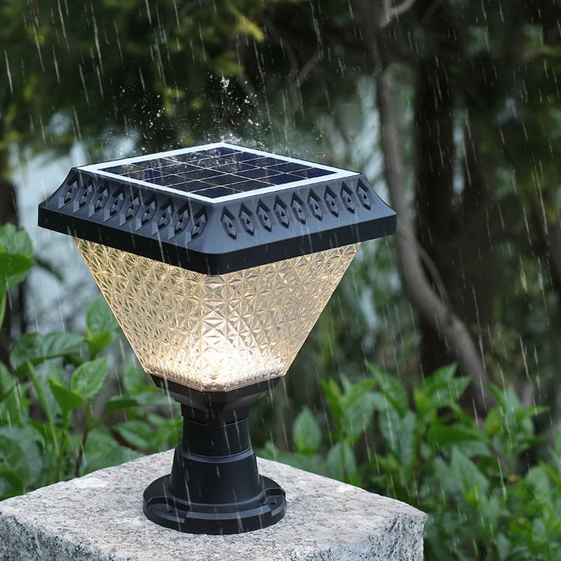 Modern Simple Plastic Pillar Lamp Waterproof Solar Energy Pillar Light for Outdoor