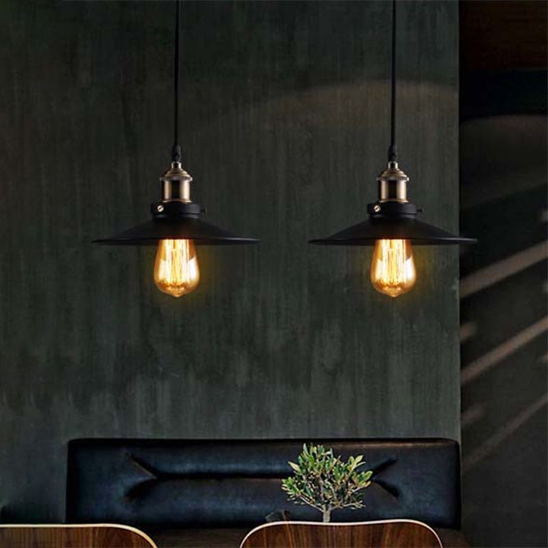 Metal Shaded Pendant Light Fixture Industrial Restaurant Ceiling Pendant Light in Black