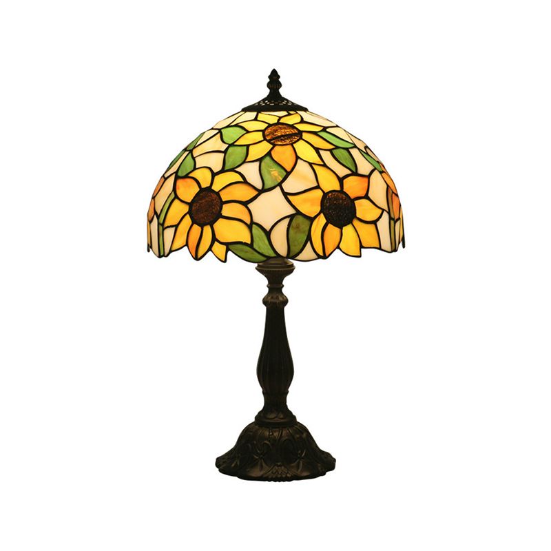 Lámpara de noche de sunflower de estilo tiffany 1 cabezal de arte de arte de vidrio lámpara de mesa de vidrio en amarillo