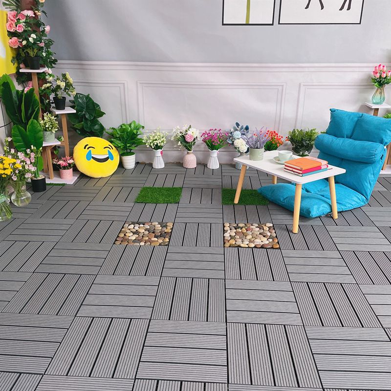 Modern Style Wood Flooring Anti-corrosion Square Outdoor Wood Flooring