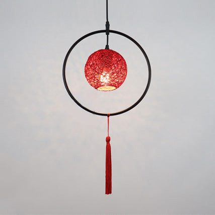 Aziatische stijl bal hanglamp geweven rattan 1 bol hangend licht in beige/blauw/rood met kwastjes