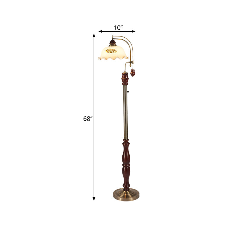 Creme Glas Blumenschatten Stand up Lampe Traditionelle Stil 1 Glühbirne Gästezimmer Bodenlicht mit Holzbasis in Braun