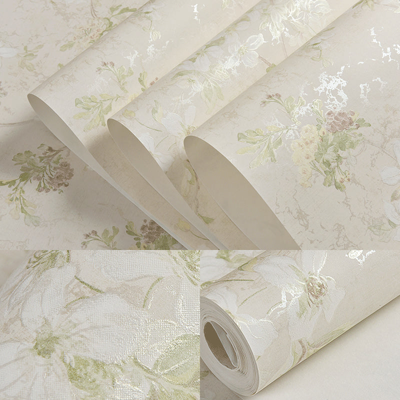 Blooming Flower Wallpaper Rural Semi-Gloss Wall Covering in Pastel Color for Bedroom