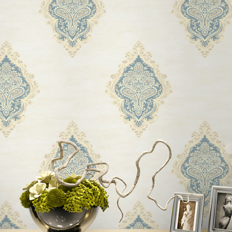 Medallion Jacquard Wallpaper Roll Nostalgic 3D Embossed Wall Decoration in Soft Color