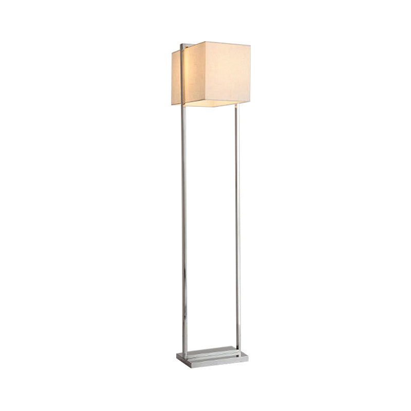 Plancher rectangulaire lampe debout modernisme Tissu lampadaire de lecture de tissu en beige avec base en métal