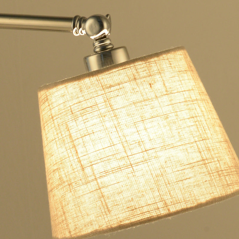 Lámpara de lámpara de lectura de tela de tela Luz LED contemporánea de pie en beige con brazo ajustable