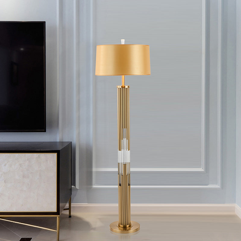 Gold 1 Bulbe Light Light Contemporary Barrel Fabric de tissu Shade Floor Reading Lampe avec tubes en cristal Stand