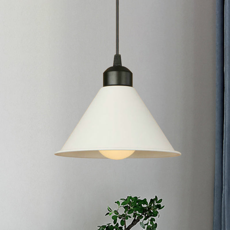 1 Light Cone Pendant Lamp Simple Style Black/White Metal Ceiling Hanging Light with Adjustable Cord