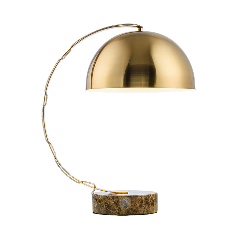 Gold gewölbter Tischbeleuchtung Vintage 1 Kopf Metallic Night Light mit Kuppelschatten und knisternder Marmorbasis