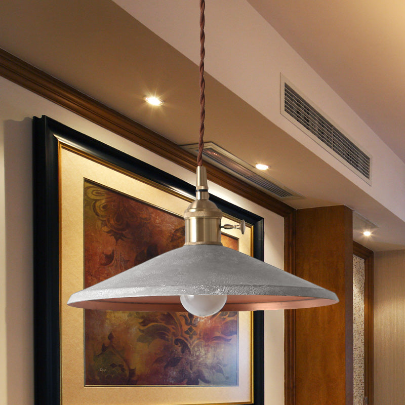 Soucoupe Shade Fer Hanging Light Rustique 1-Light Dining Room Pendant Lampe en bleu / rouge / argent avec cordon métallique échoué