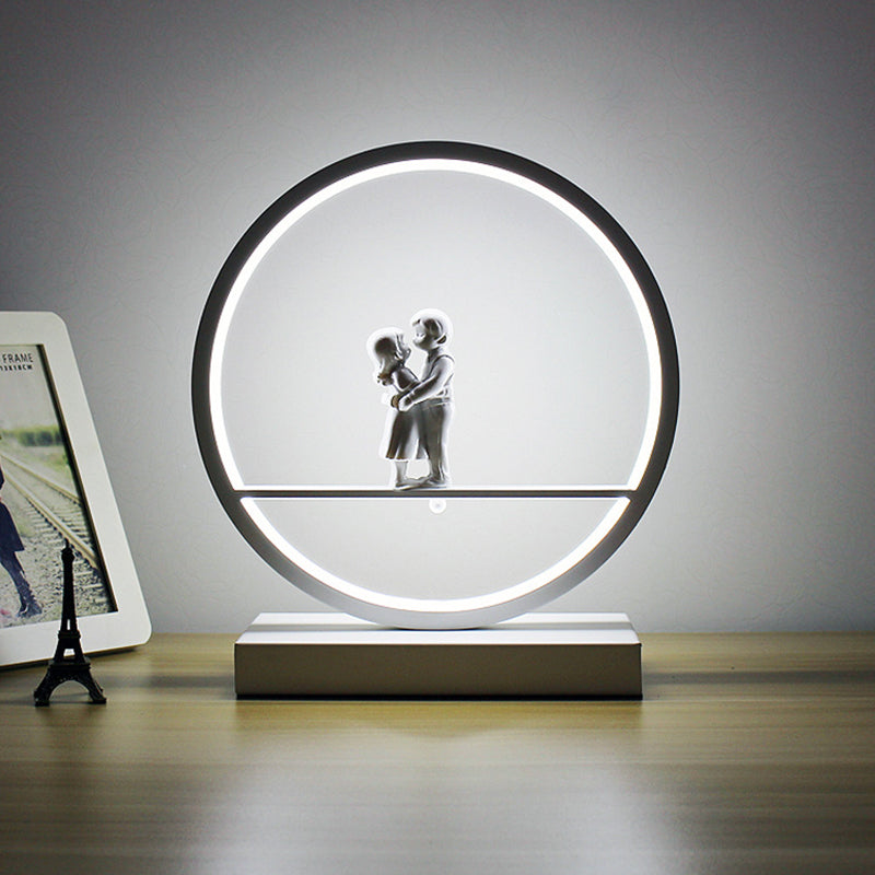 Black/White Hoop Nightstand Light Simple Romantic Acrylic Table Lamp in Warm/White Light with Lover Statuette