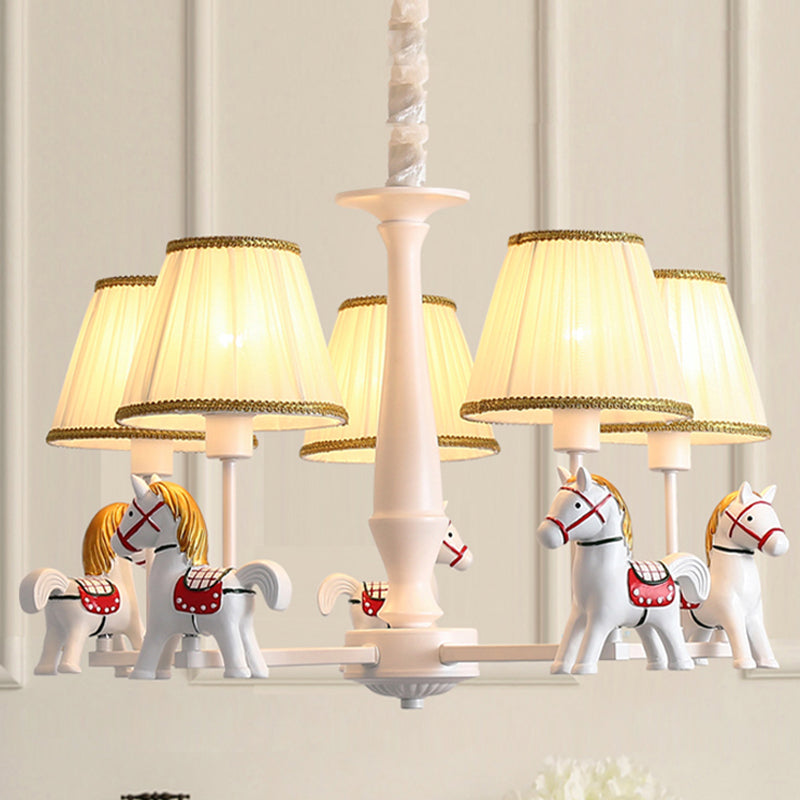 Stoffen geplooide schaduw hangende kroonluchter kinderen 5-licht beige ophanging licht met carrouselontwerp