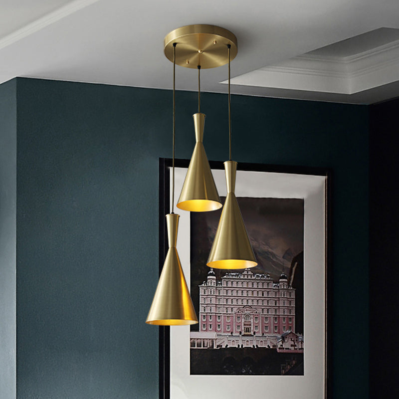 Zwart/gouden afwerking Cluster hoorn hanger Antiek metalen 3 lichten keukenhangenlamp met ronde/lineaire luifel