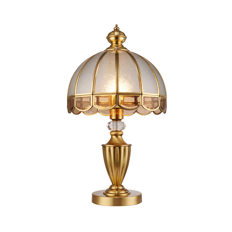 1 tête en verre givré nuit Colonialme Gold Dome Shade Bedroom Metal Table Table avec accent en cristal clair