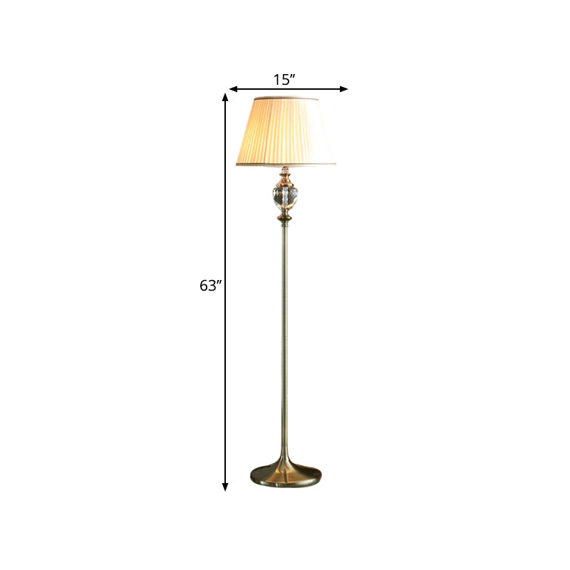 1-bulb kristal opstaanlamp met geplooide/taps toelopende schaduw stof traditionele woonkamer leesvloer lamp in koffie/beige