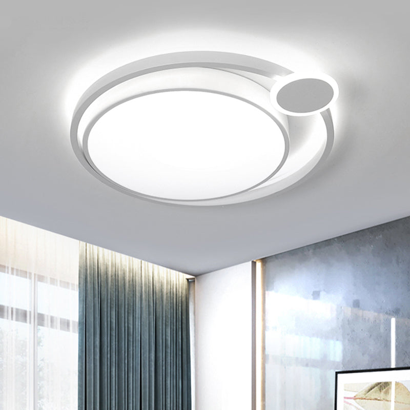 Zwart/Wit Orbit Flush Mount Lamp Nordic Metal 15"/18"/21.5" LED Plafond Opgezette Licht voor Slaapkamer in Warm/Wit