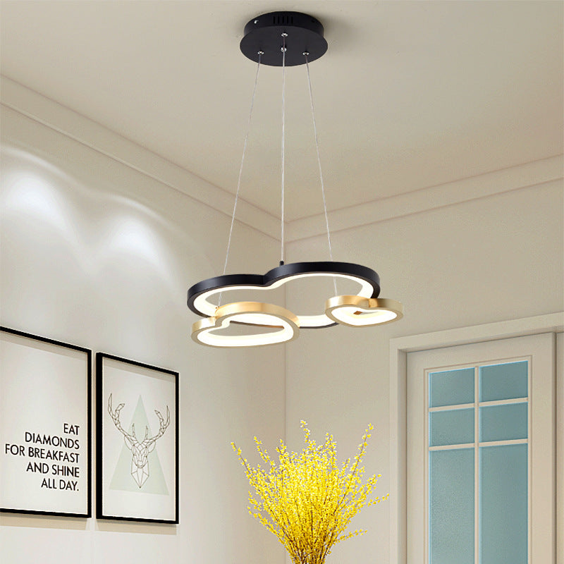 Acrylic Heart-Shaped Chandelier Pendant Light Modern 3-Head LED Hanging Lamp in Black and Gold