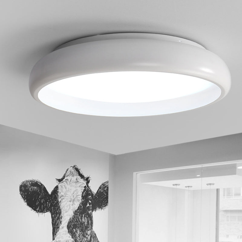 Circulaire Flush Mount Ceiling Light Nordic Metal Black / White LED Integrated LED Ceiling Flush Mount for Bedroom in Warm / White with Acrylic Diffuser