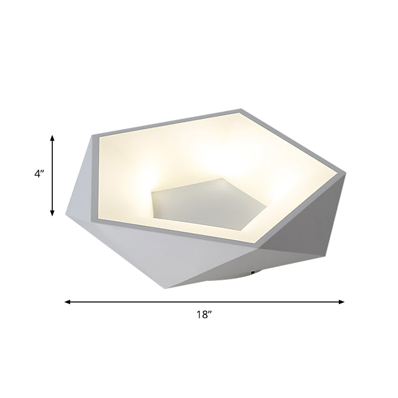 Lampada da incasso moderna a LED in metallo sfaccettata bianca con diffusore in acrilico in luce bianca/calda, larghezza 18"/21,5"