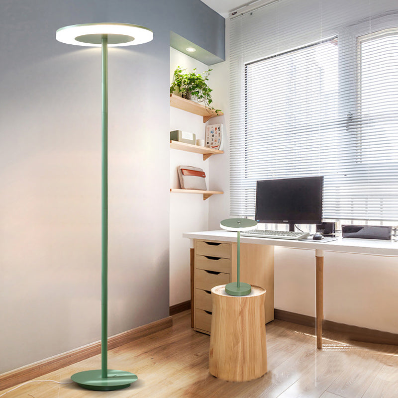 Lámpara de pie en forma de disco acrílico iluminación del piso LED de estilo macarrón con tallo tubular delgado en rosa/amarillo, cálida/blanca luz