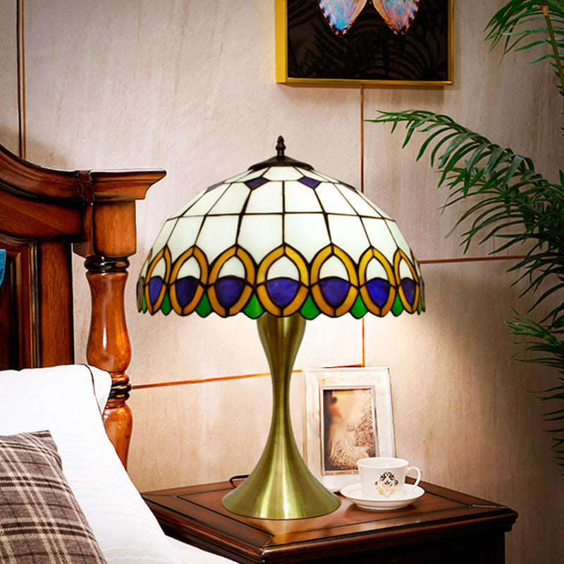 1-Light Nightstand Lighting Traditional Bowl Stained Art Glass Desk Lamp with Peacock Feather Pattern in Brass