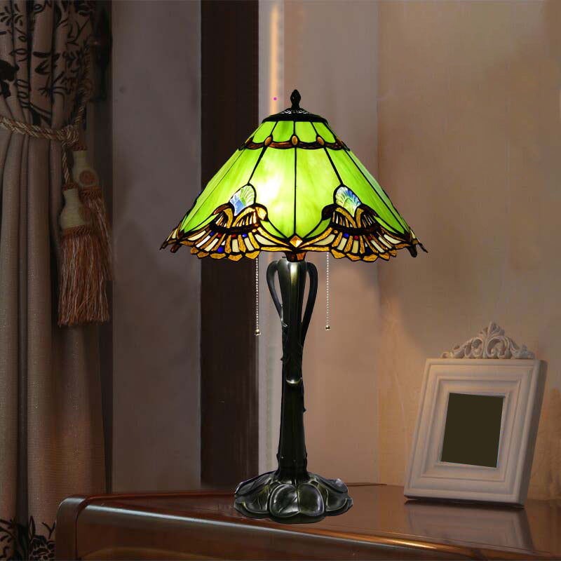 Cone/Dome Nightstand Lighting Victorian Cut Glass 2-Head Gold Pull Chain Table Lamp with Blossom Pattern