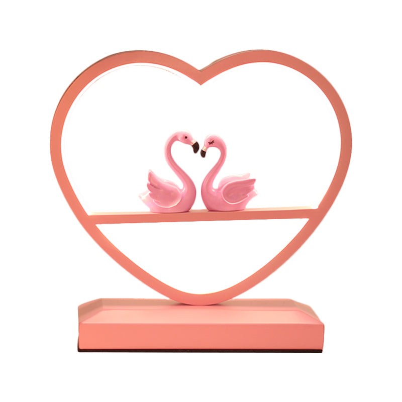 Nordic Loving Heart Night Lampe Metallic Schlafzimmer LED -Tischlicht mit Schwänen Deco in Pink