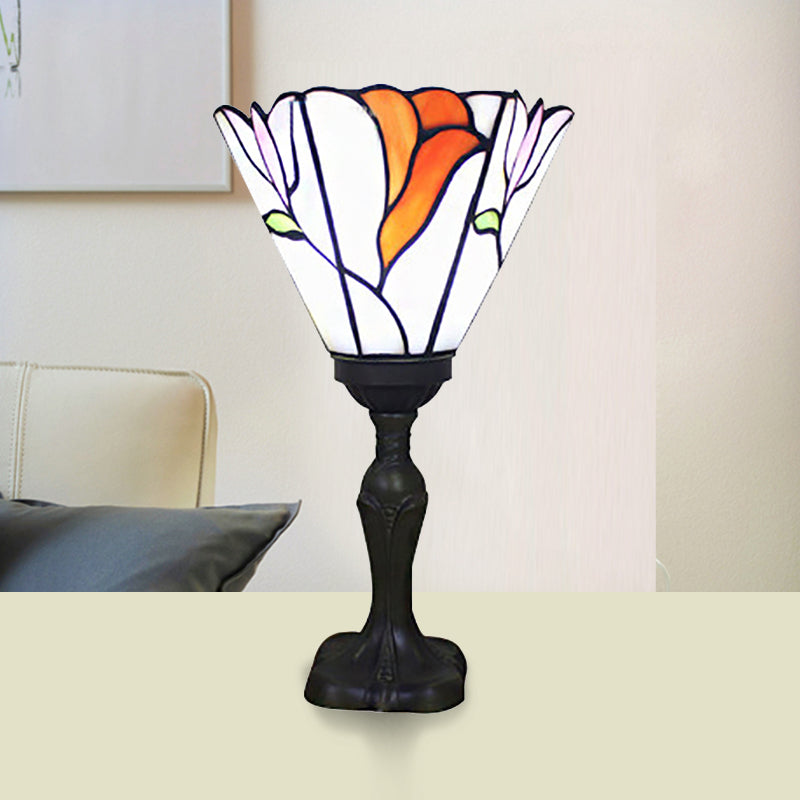 Classic Tiffany Cone Desk Light Glass 1 Head Inverted Desk Lamp in White/Yellow/Blue for Living Room