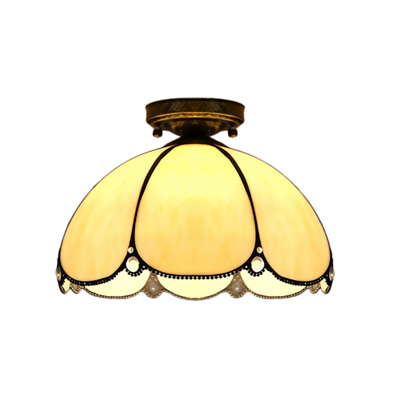 Vintage -überbettete Flush Light Bunteglas 1 Leichtes Flush Mount Light in Weiß/Beige/Blau/Klar/Blau und klar für Wohnzimmer