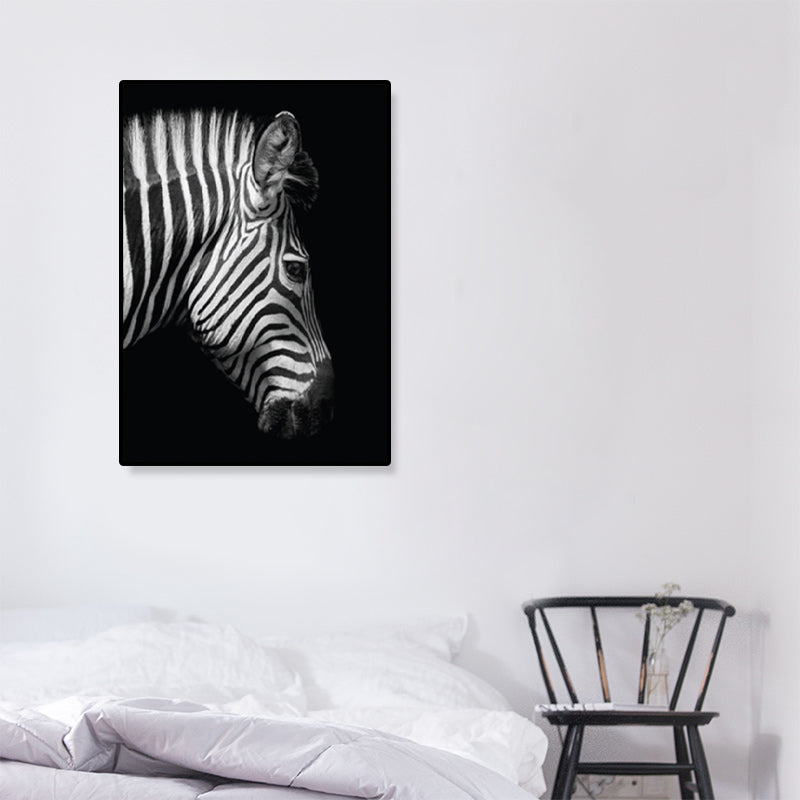 Photographs Modern Style Canvas Art with Wild Animal Pattern in Dark Color for Home