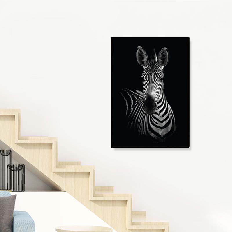 Photographs Modern Style Canvas Art with Wild Animal Pattern in Dark Color for Home