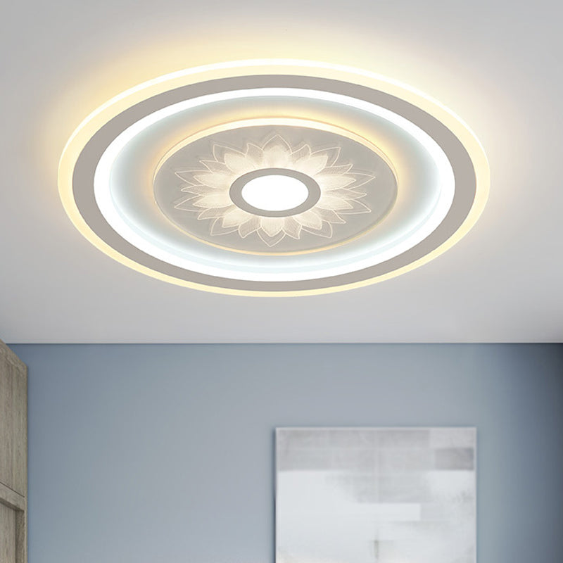 Circular Ceiling Light Fixture Contemporary Acrylic LED White Flushmount Lighting with Flower Pattern