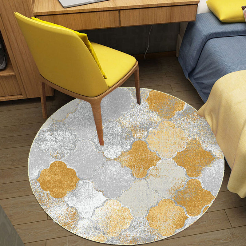 Gold Geometrical Ogee Pattern Rug Synthetics Moroccan Area Carpet Washable Pet Friendly Rug for Decoration