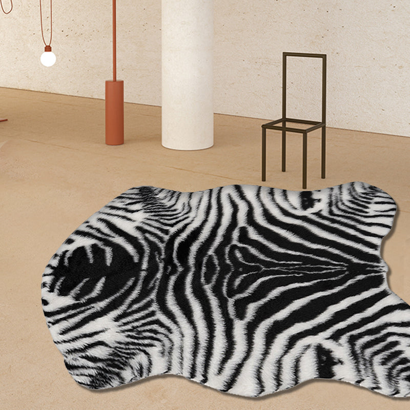 Modernism Zebra Striped Pattern Rug Black and White Polyester Rug Non-Slip Pet Friendly Washable Carpet for Living Room