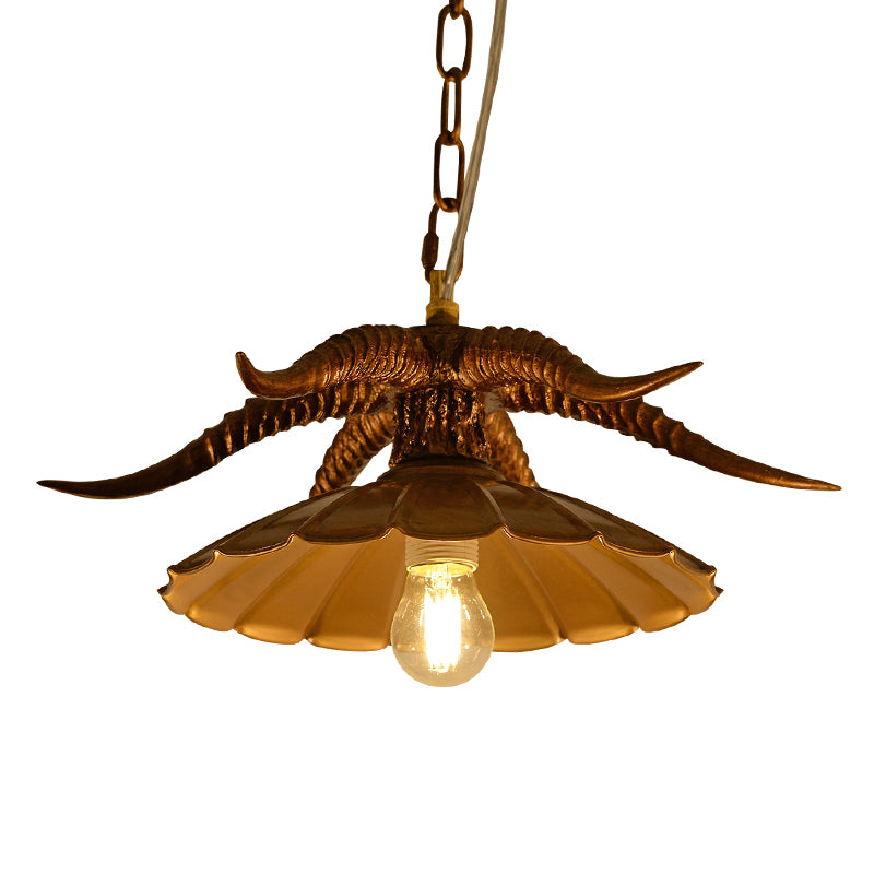 Hars os hoorn hangende lamp rustiek lampje hanglamp met een geschulpte schaduw in messing/wit