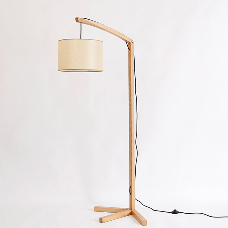 Lampadaire de lecture de tissu de cylindre 1 lumière de plancher en bois moderne avec poteau à papillon et support de trois pieds