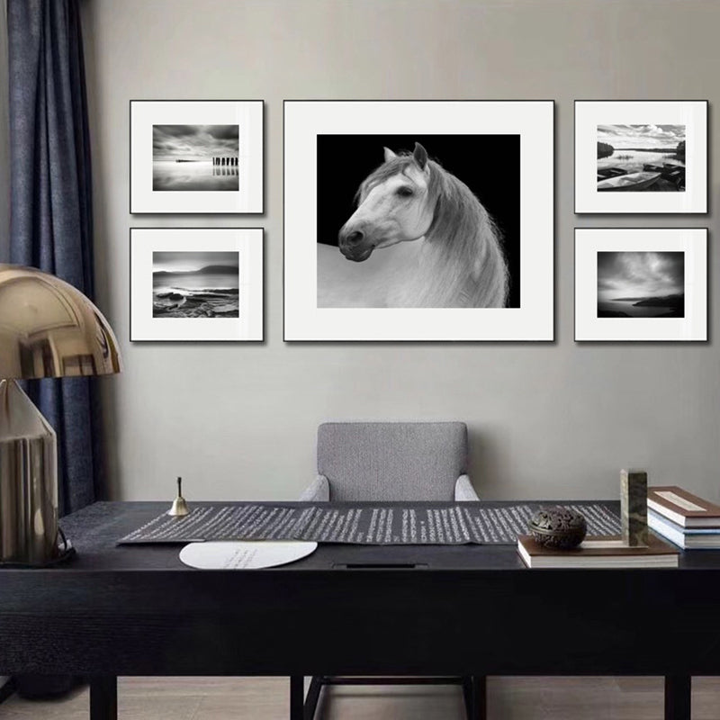 Photography Horse Pattern Wall Decor Dining Room Wild Animal Canvas Art in Light Color