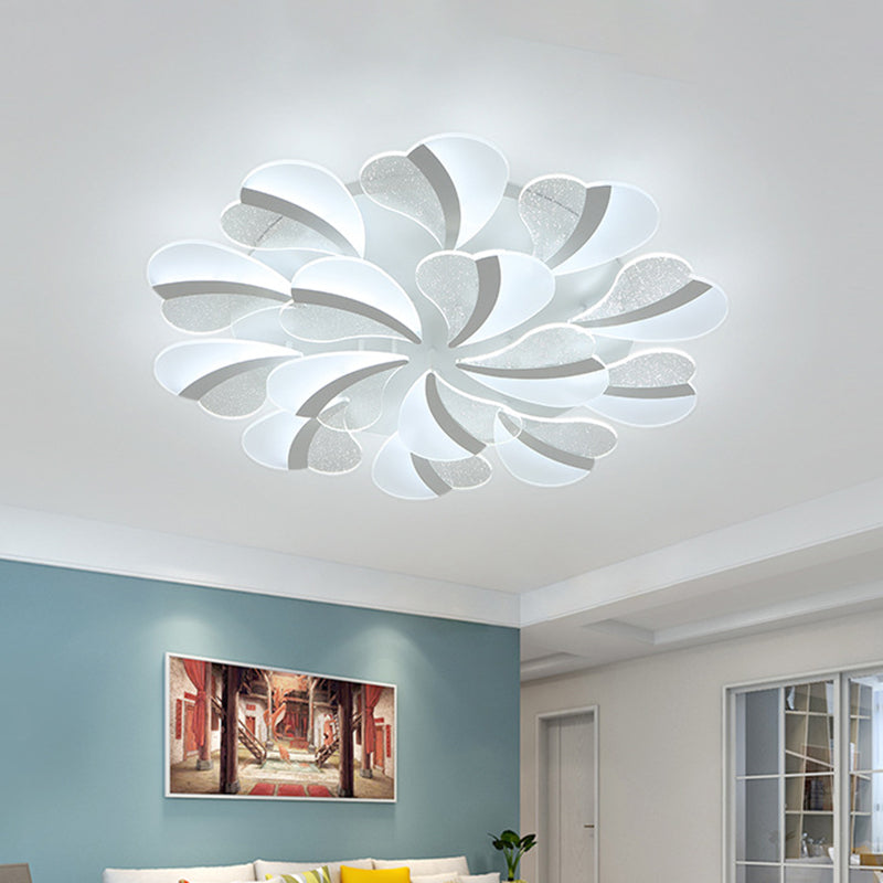 Heart-Shaped LED Ceiling Lamp Modern Acrylic 5/9/15 Lights White Semi Flush Mount Light in Warm/White Light for Living Room