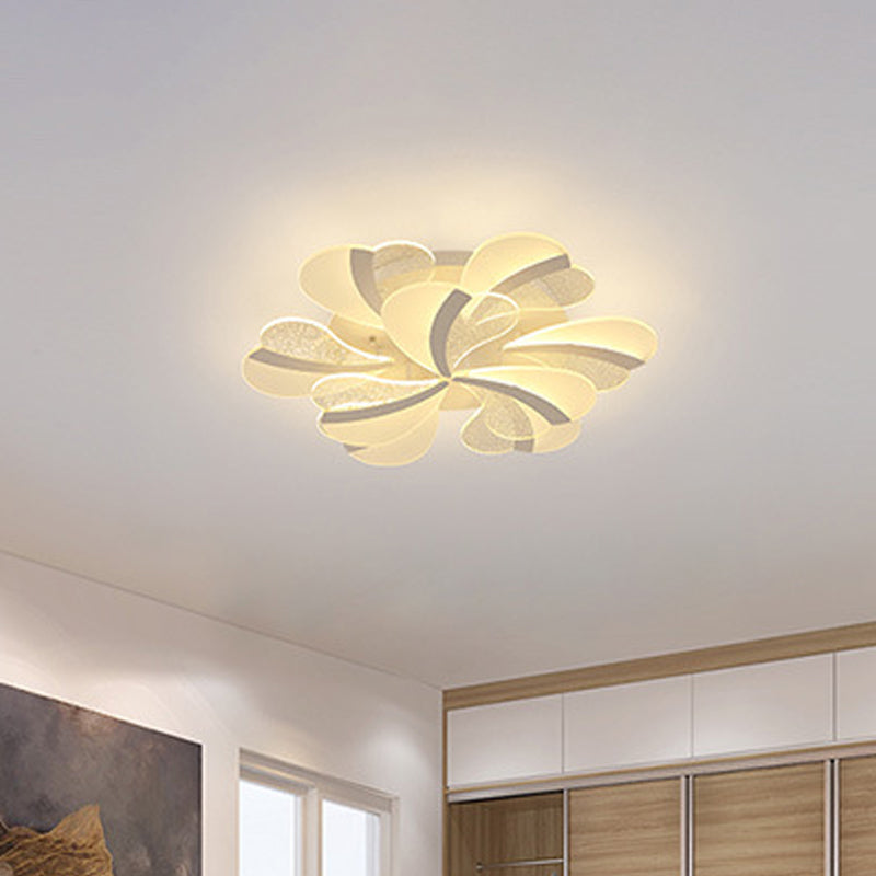 Heart-Shaped LED Ceiling Lamp Modern Acrylic 5/9/15 Lights White Semi Flush Mount Light in Warm/White Light for Living Room