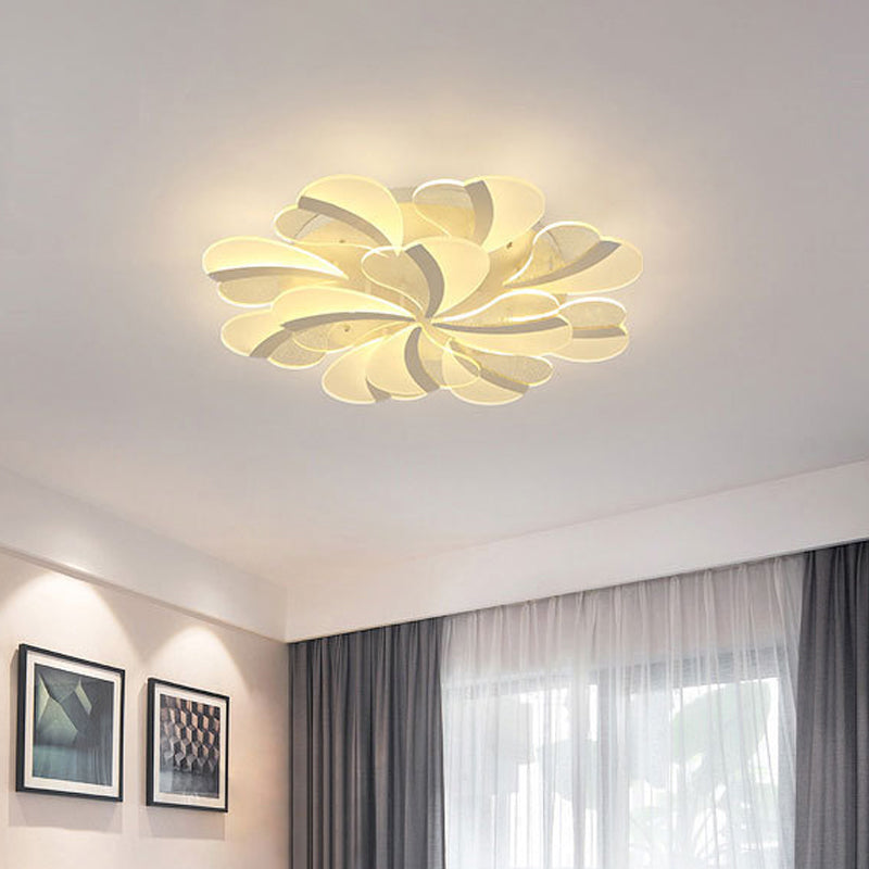 Heart-Shaped LED Ceiling Lamp Modern Acrylic 5/9/15 Lights White Semi Flush Mount Light in Warm/White Light for Living Room