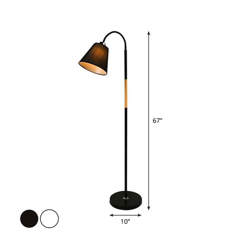 Noordse enkele vloerlamp Zwart/Wit en hout zwanenhals staand licht met kegelstofschaduw