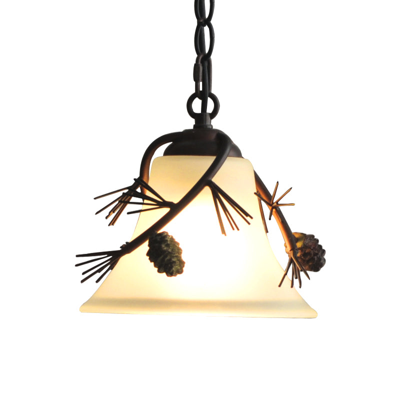 Milk Verre Bell Pendant Light Rustique 1 lumière suspendue Lumière en bronze avec décoration de pin